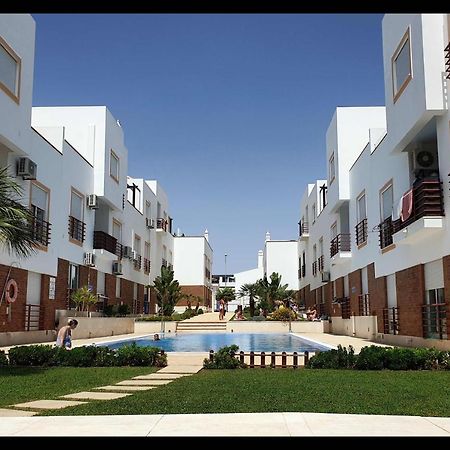Home4U - Fantastic 2 Bedroom Apartment, With Pool カバナス・デ・タビラ エクステリア 写真